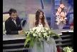 kad�n spiker canl� yay�nda haber sunarak evlendi...